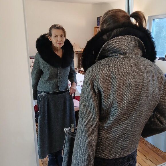 Vintage 1950s Black & White Wool Tweed Skirt Suit with Black Fox Fur Collar EUC - Picture 16 of 16